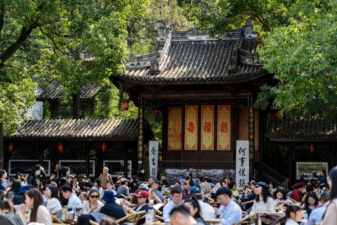 铁像寺水街体验老成都生活.jpg