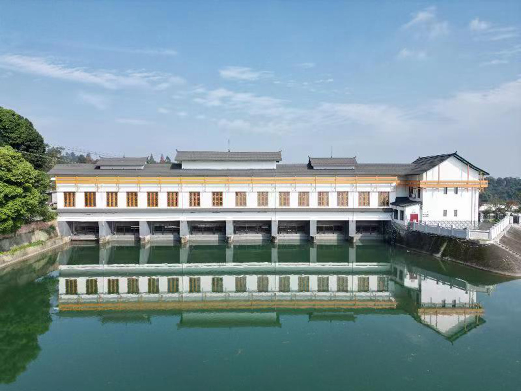 百丈水库溢洪道闸房标准化改造_副本.jpg